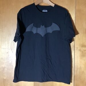 Batman black Tshirt with gray Batman symbol, size XL